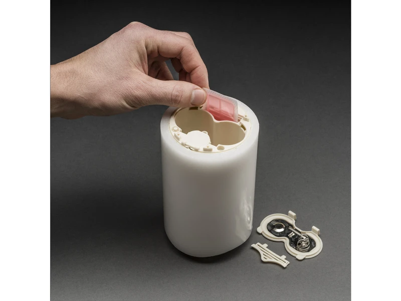 Konstsmide LED Duftkerze Mit 6h Timer, Flackernd, Ø 9cm, Höhe 13cm, Batteriebetrieb 6 Konstsmide LED Duftkerze Mit 6h Timer, Flackernd, Ø 9cm, Höhe 13cm, Batteriebetrieb – Bild 6