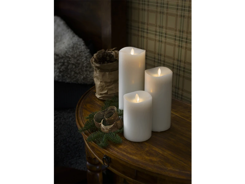 Konstsmide LED Duftkerze Mit 6h Timer, Flackernd, Ø 9cm, Höhe 13cm, Batteriebetrieb 9 Konstsmide LED Duftkerze Mit 6h Timer, Flackernd, Ø 9cm, Höhe 13cm, Batteriebetrieb – Bild 9