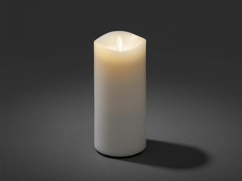 Konstsmide LED Duftkerze Mit 6h Timer, Flackernd, Ø 9cm, Höhe 18cm, Batteriebetrieb 3 Konstsmide LED Duftkerze Mit 6h Timer, Flackernd, Ø 9cm, Höhe 18cm, Batteriebetrieb – Bild 3