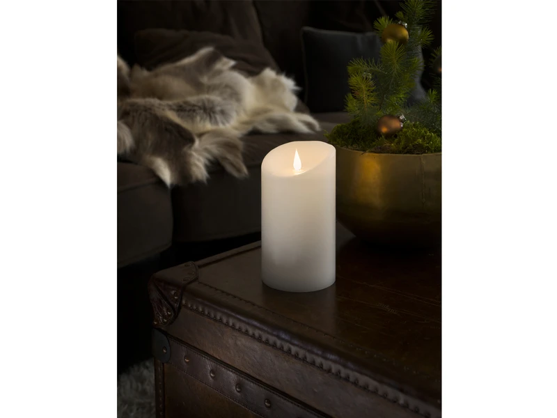 Konstsmide LED Echtwachskerze Mit 3D Flamme & Timer, Ø 10cm, Höhe 18cm, Batteriebetrieb 6 Konstsmide LED Echtwachskerze Mit 3D Flamme & Timer, Ø 10cm, Höhe 18cm, Batteriebetrieb – Bild 6