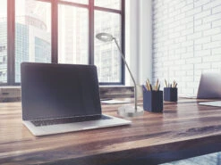 Fischer & Honsel LED Schreibtischlampe DENT Silber Mit Dimmer - Höhe 60cm -Heimbeleuchtung Angebote led schreibtischlampe dent silber mit dimmer hoehe 6