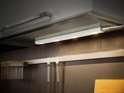 Trio Leuchten LED Unterbauleuchte ARAGON Weiß Flach Mit Schalter & 230V Direktanschluss, 55cm